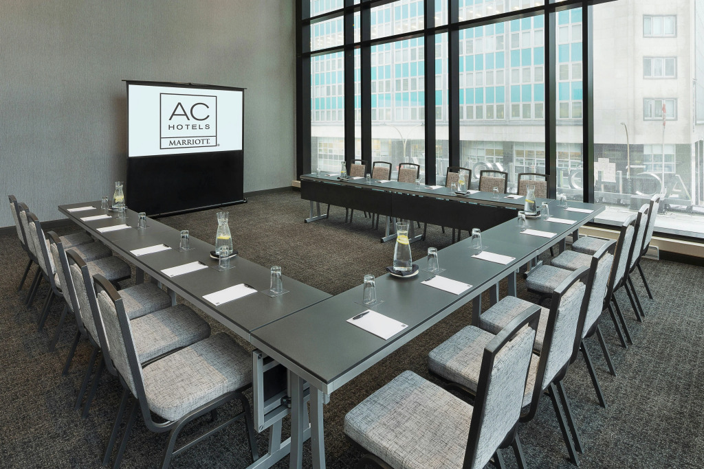 Hôtel AC by Marriott Montréal Centre-ville