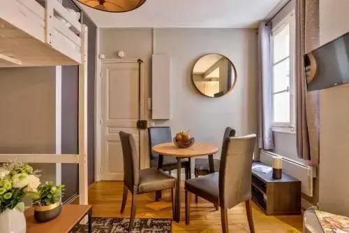 48-Loft Flat Paris Marais 3g