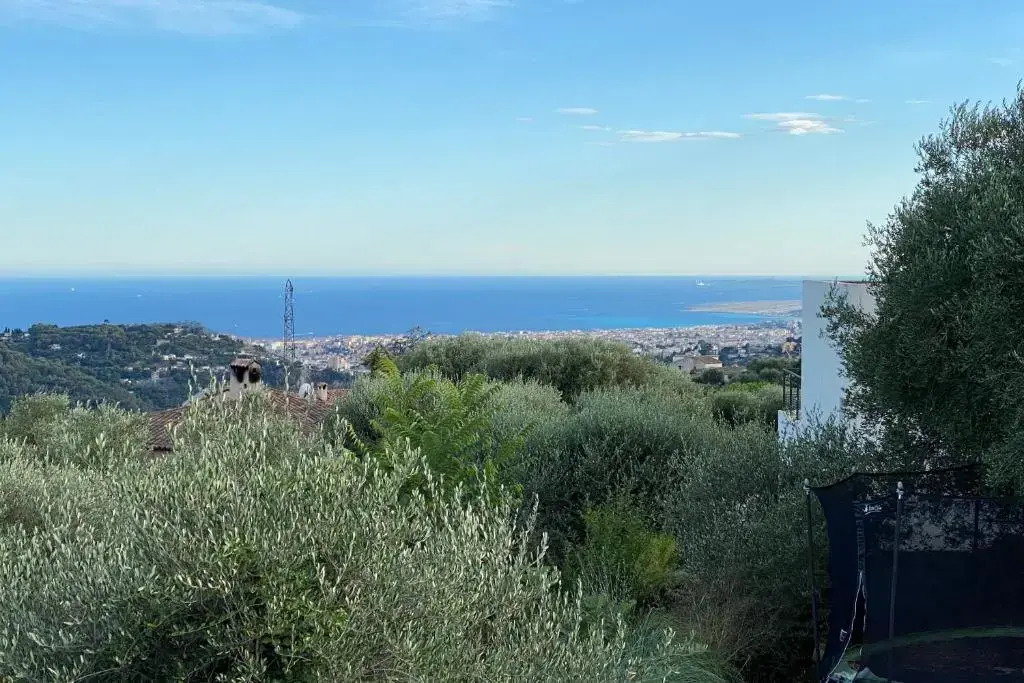 Splendid villa with pool and seaview 20 min away from Nice center - Welkeys