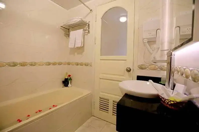 Lestar Hotel Hanoi