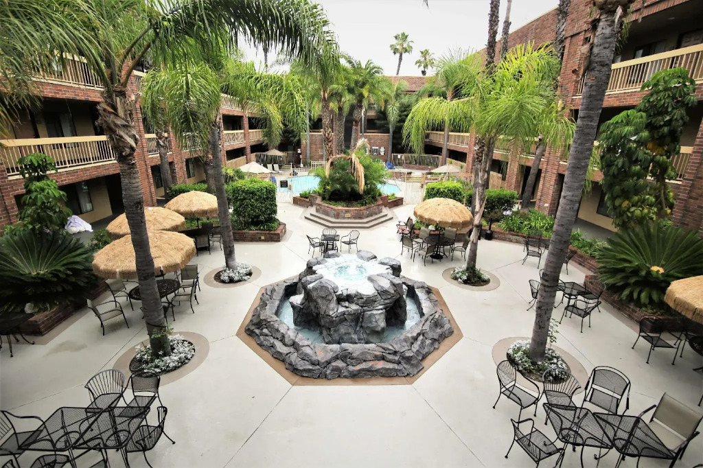 Best Western Plus Meridian Inn & Suites, Anaheim-Orange