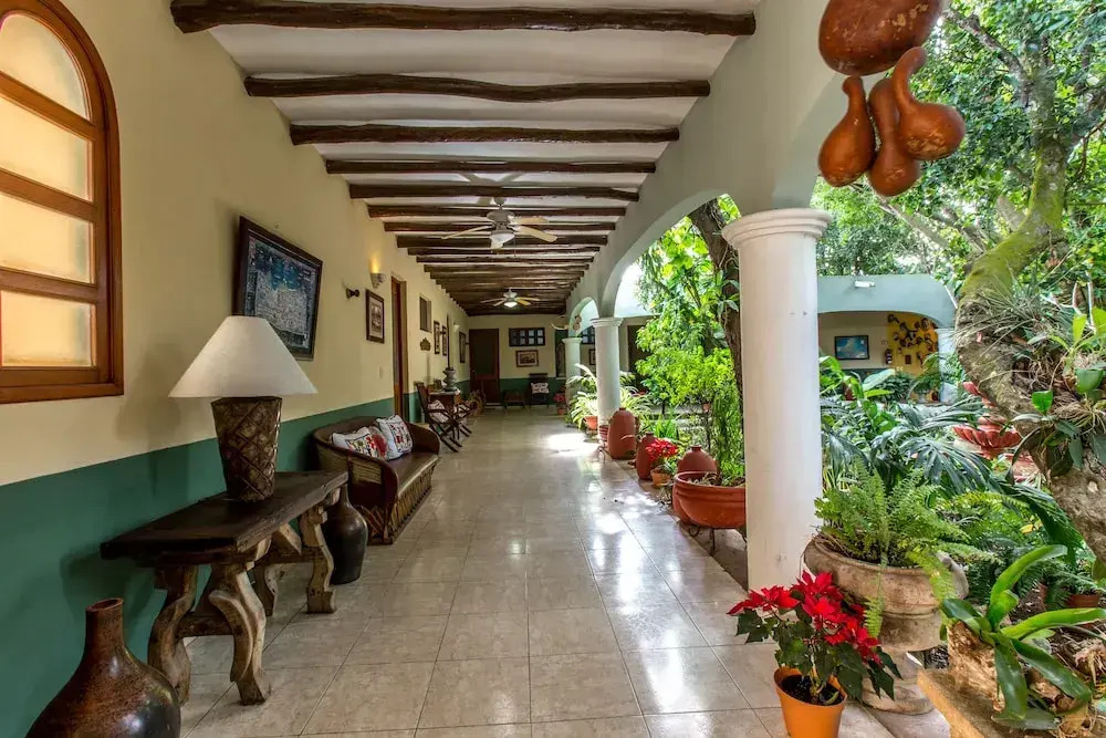 Casa Quetzal Hotel