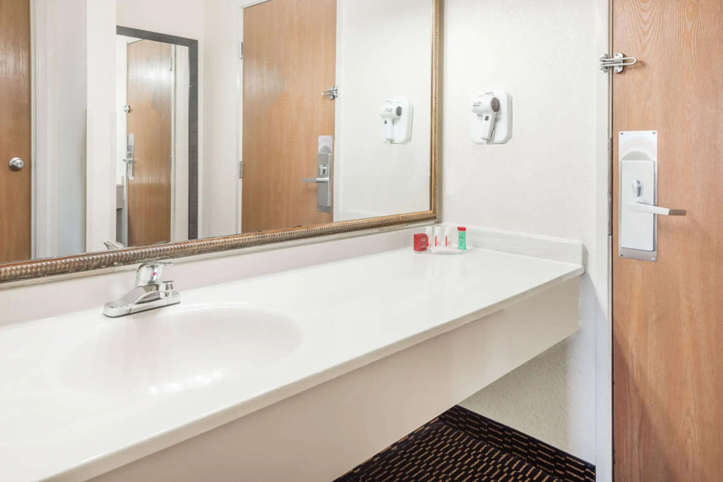 Ramada by Wyndham Columbia