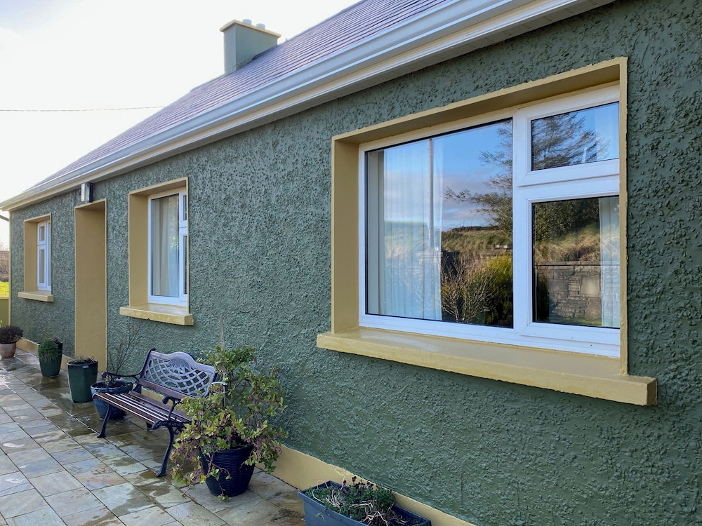 Sea View Hideaway