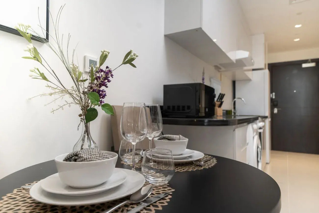 Luxury studio with balcony in Dubai