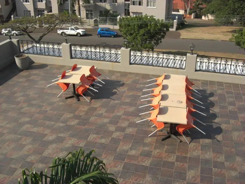 The Deck on Manning