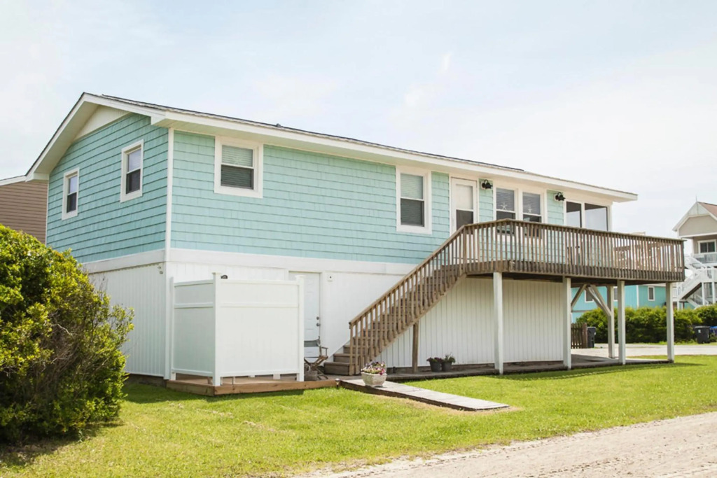 Sunkissed 2 by Oak Island Accommodations