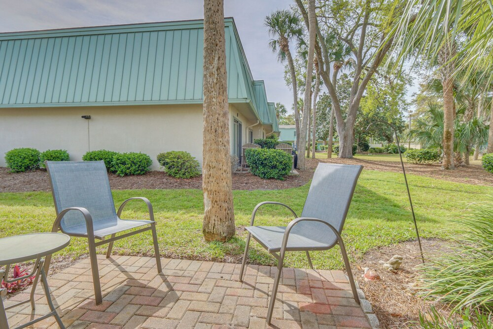 Walk to Beach! Hilton Head Island Escape w/ Pool
