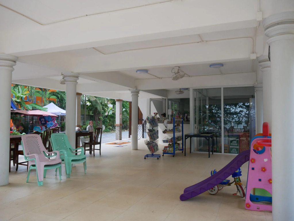 L.O.M. Resort