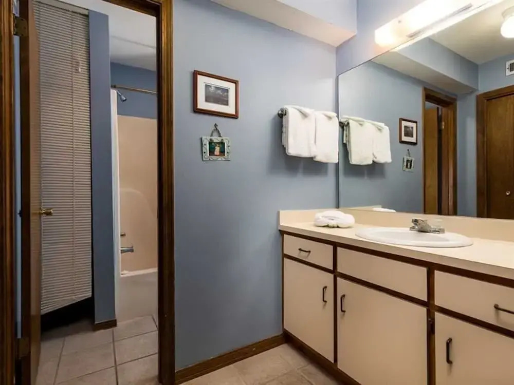 Sundial 2D by Meyer Vacation Rentals