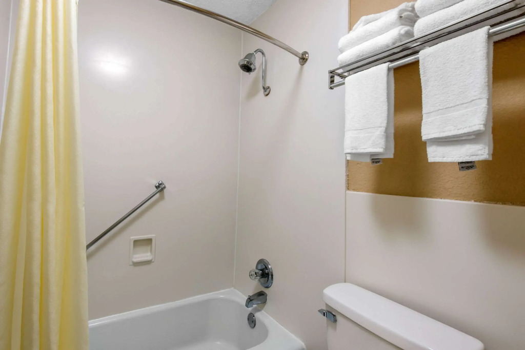 Quality Inn & Suites Brooksville I-75-Dade City