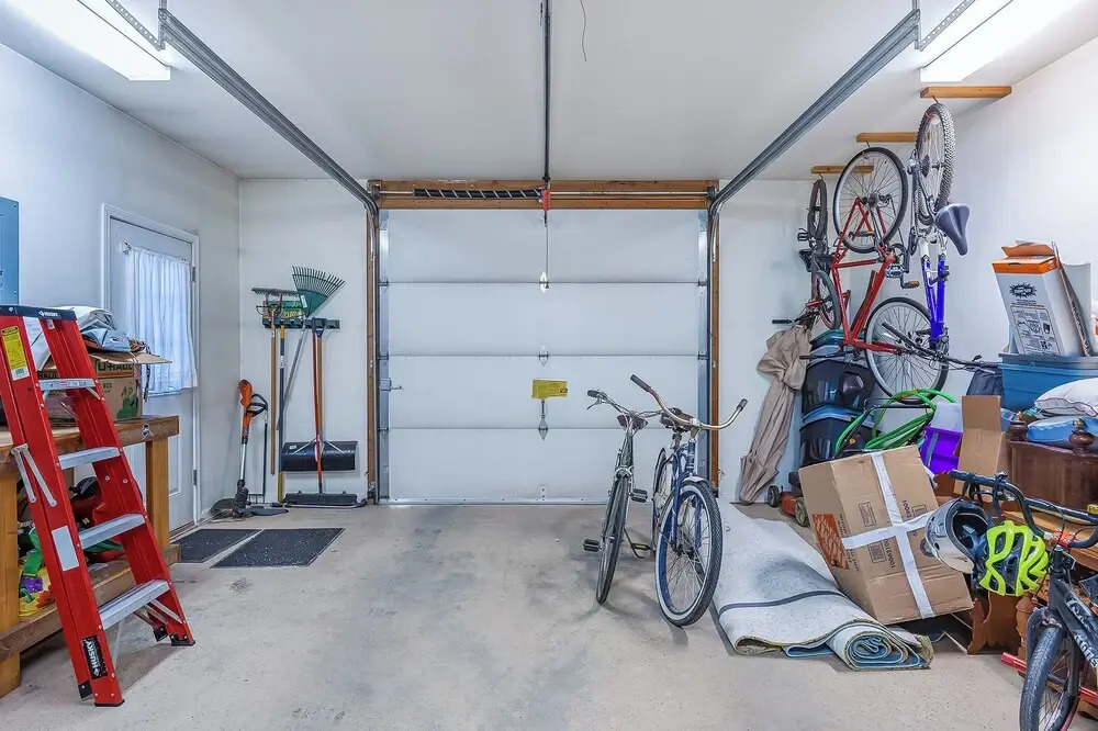 2BR Home w/ Fireplace, Streaming, Dogs Allowed
