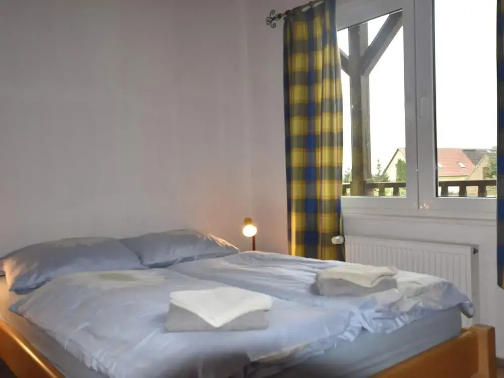 Spacious Apartment in Boddin with Garden