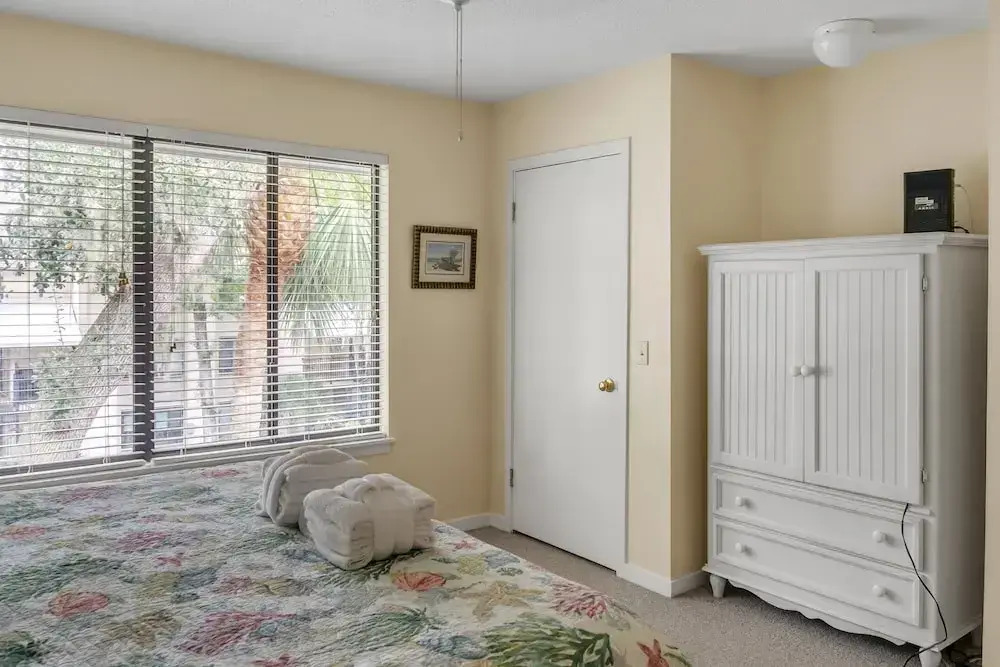 Serene 2br Retreat At Springwood Villas, Hh Island 2 Bedroom Townhouse by Redawning
