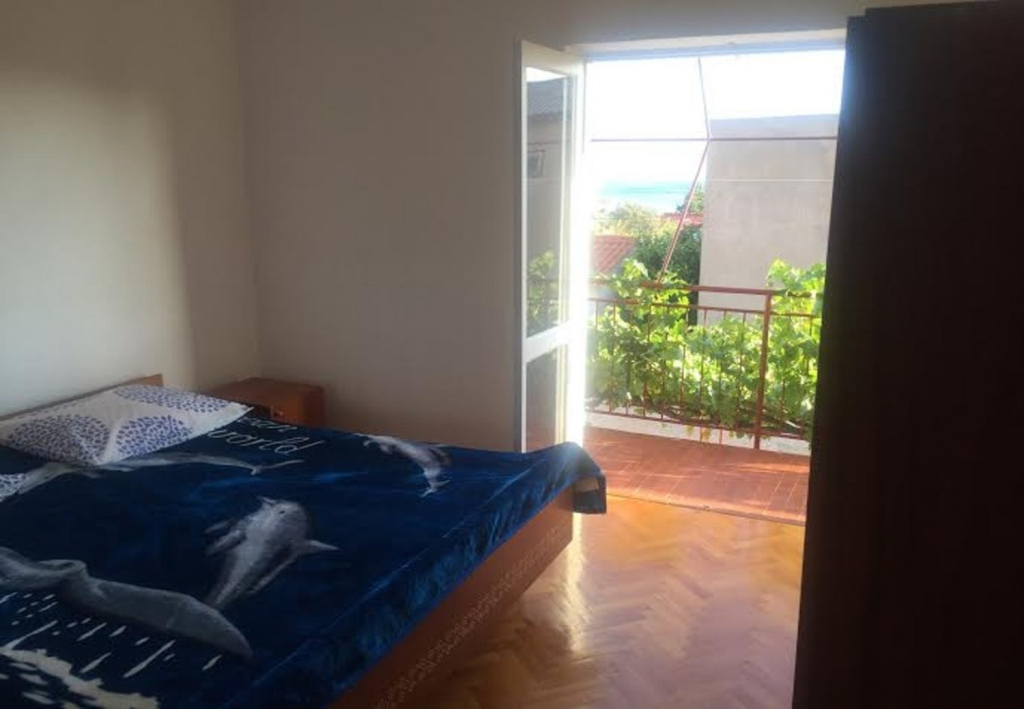 Apartment Sunny  - sea side terrace & parking: A2 Starigrad-Paklenica, Zadar riviera