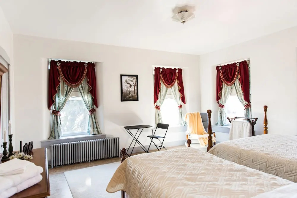 Red Rose Bed & Breakfast