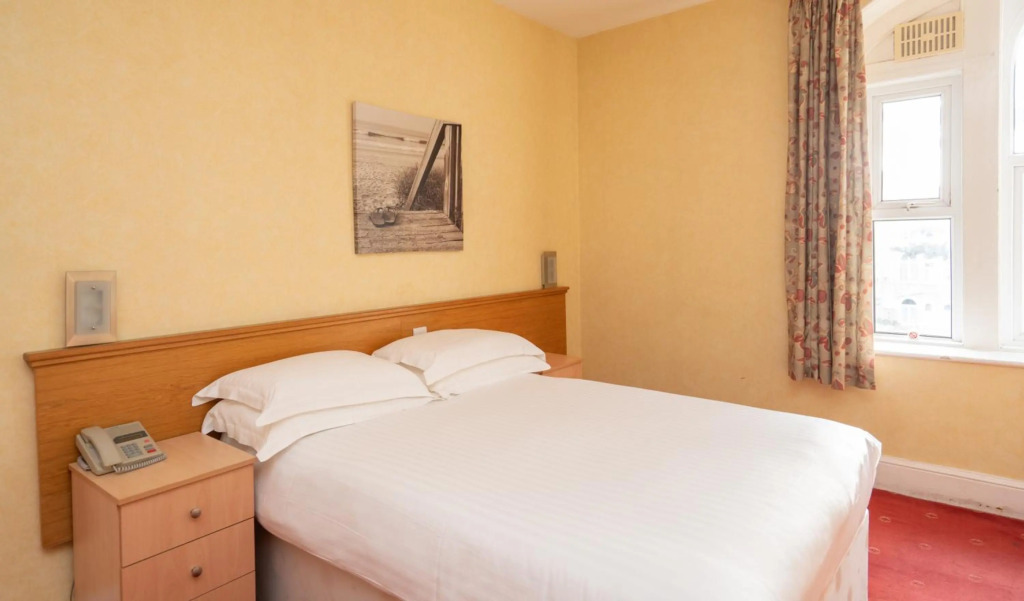 Lauriston Hotel