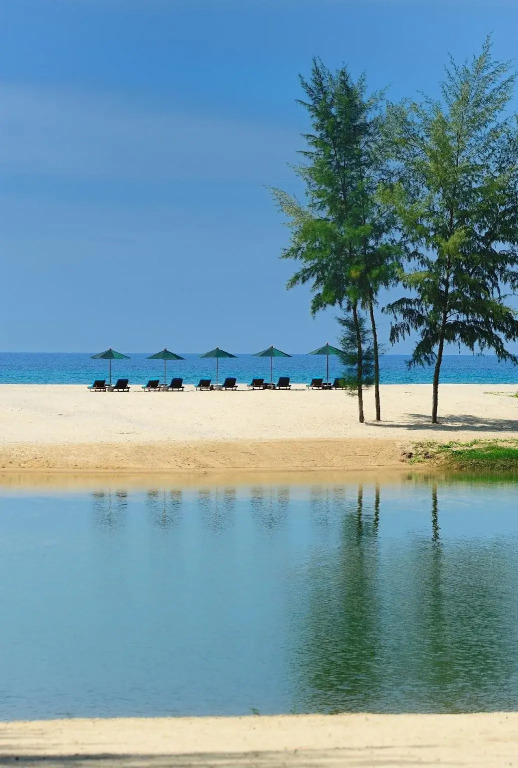 Wanakarn Beach Resort & Spa