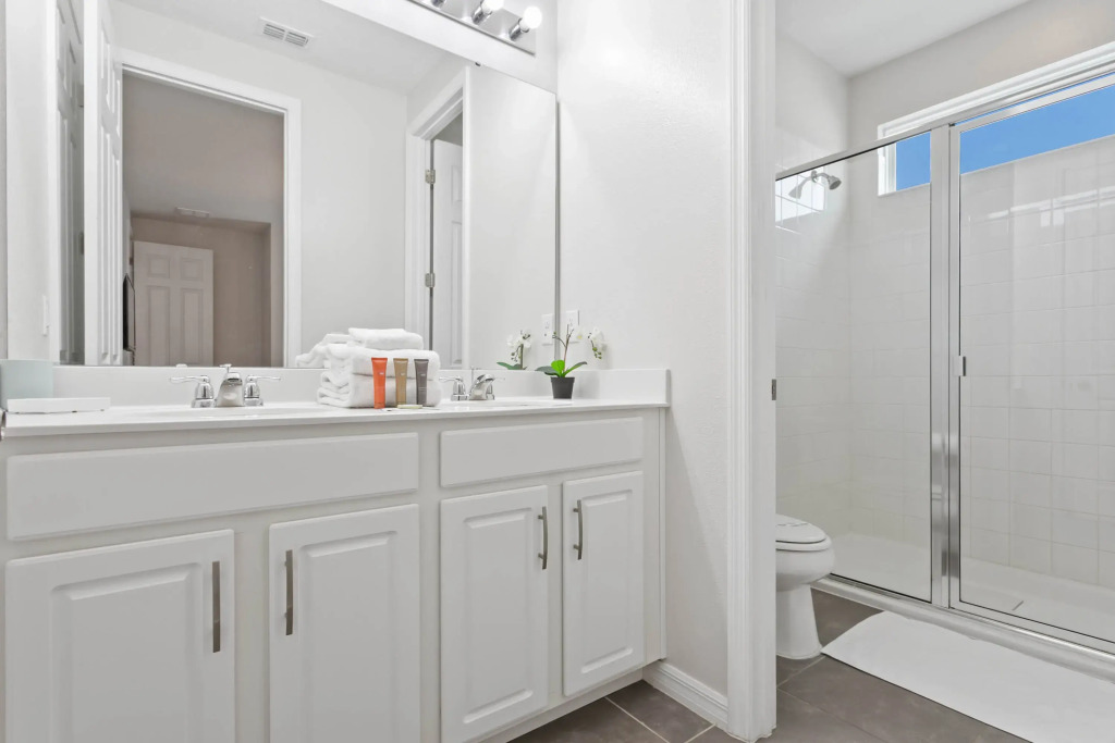 9 BD 6.5 BA Solara 1552 NP
