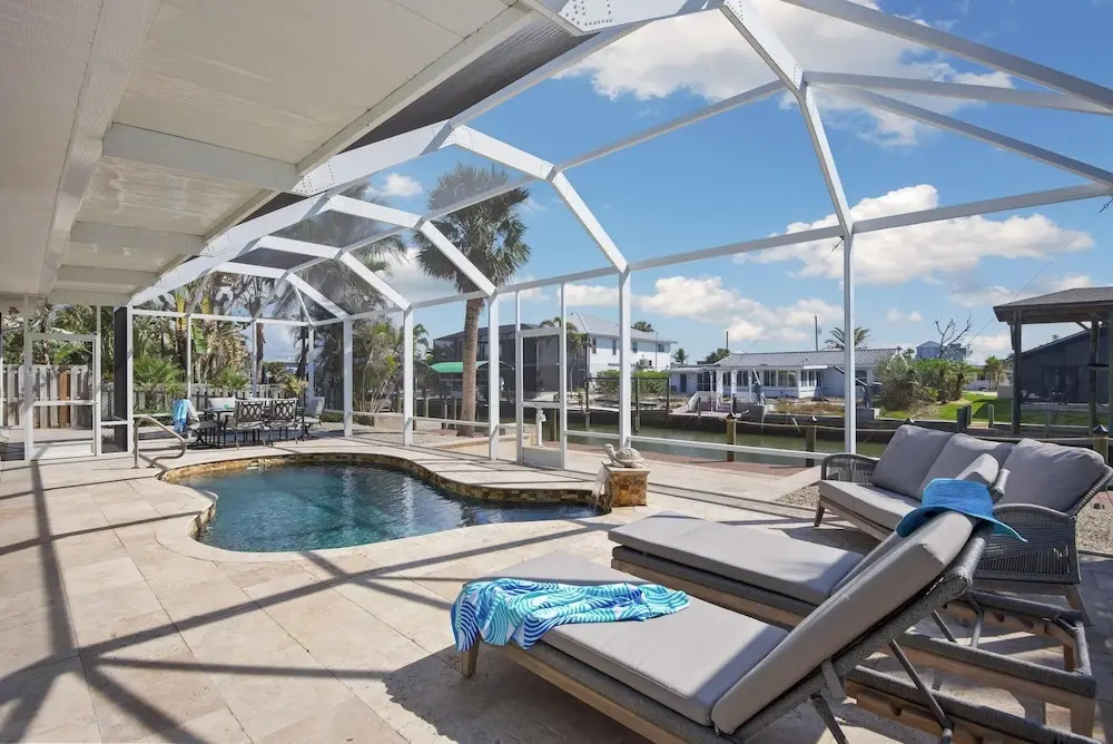 Paradise Palms
