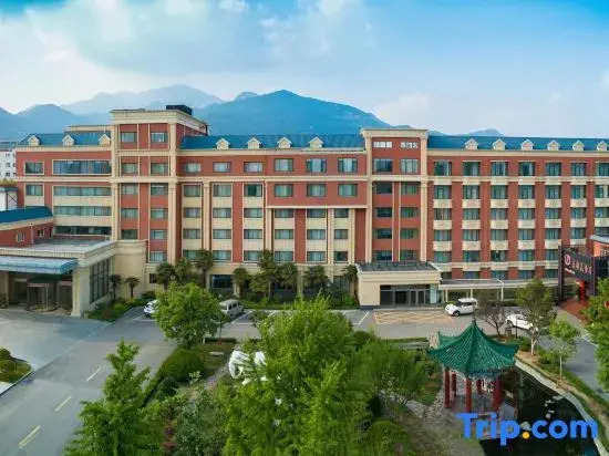 Dongdu Hotel