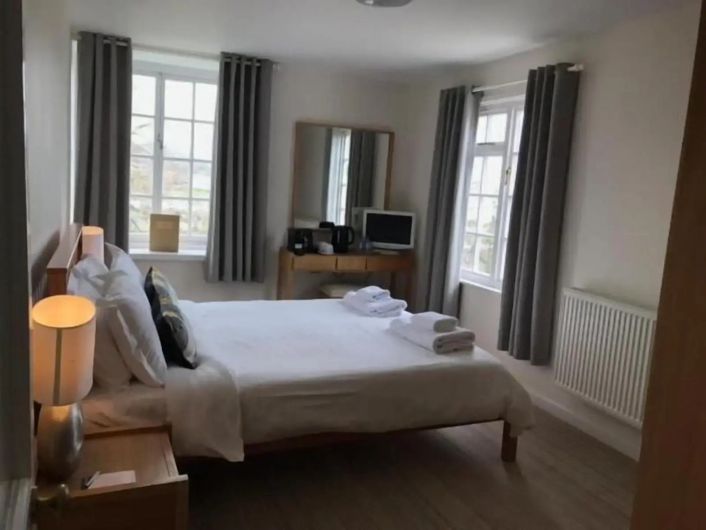 The Mariners Hotel