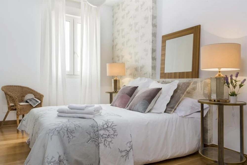 Great 3 Bd Apartm in the Best Location in Malaga. Muelle Heredia