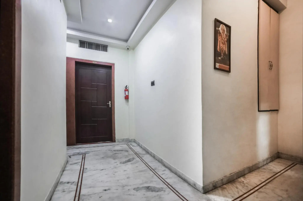 OYO 16914 Hotel Kiran Shree