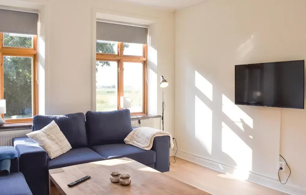 6 Bedroom Gorgeous Home In Tomelilla