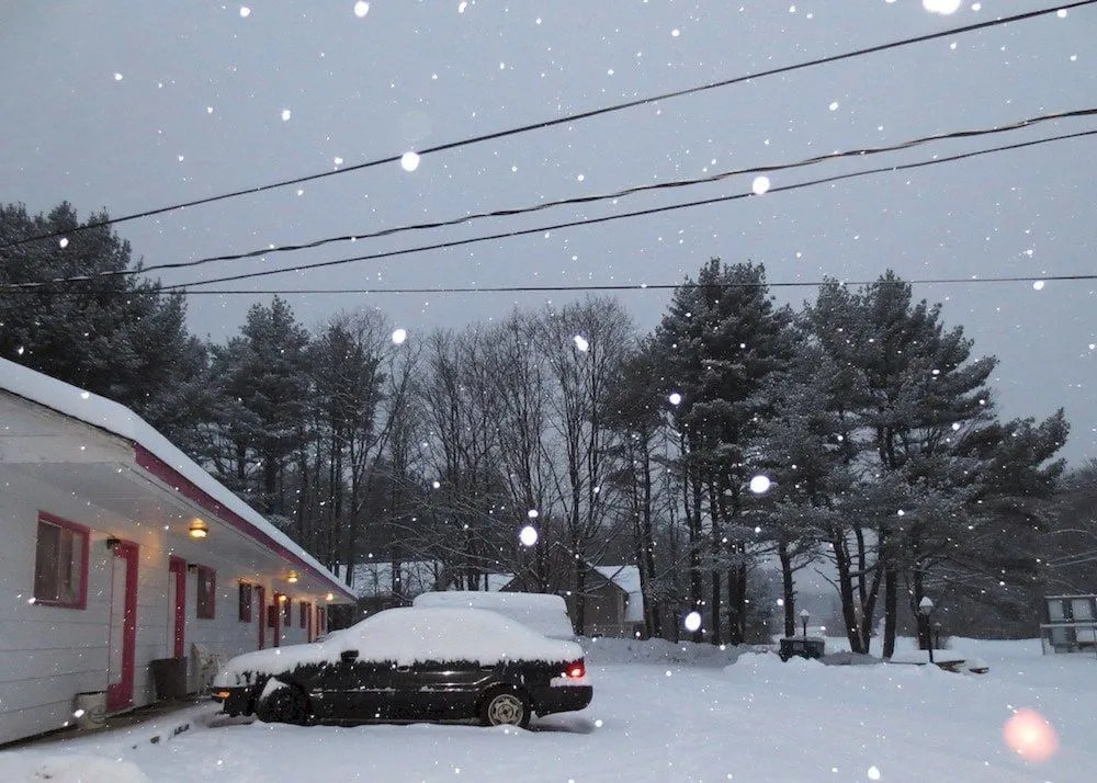 Four Seasons Motel