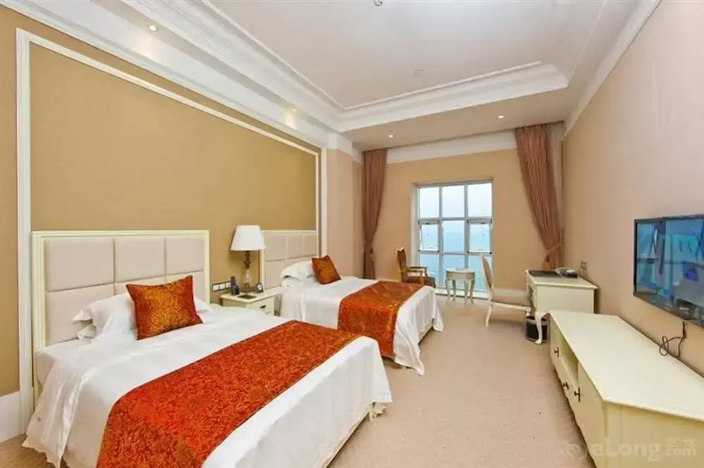 Yantai Blue Sky Hotel