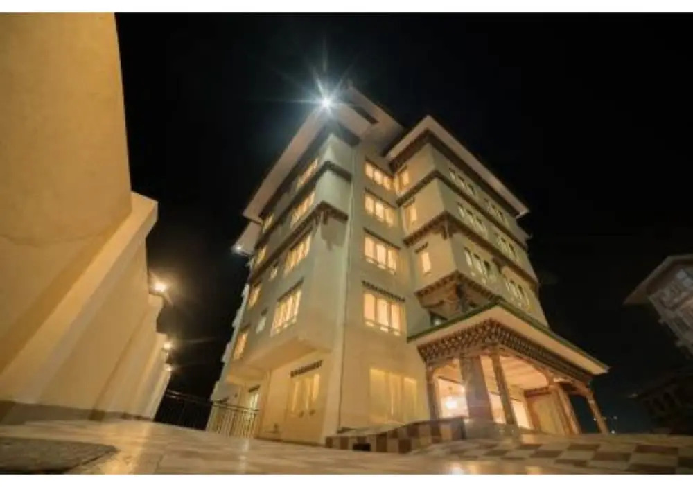 Hotel Lhayul