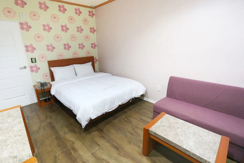 Alps Hotel