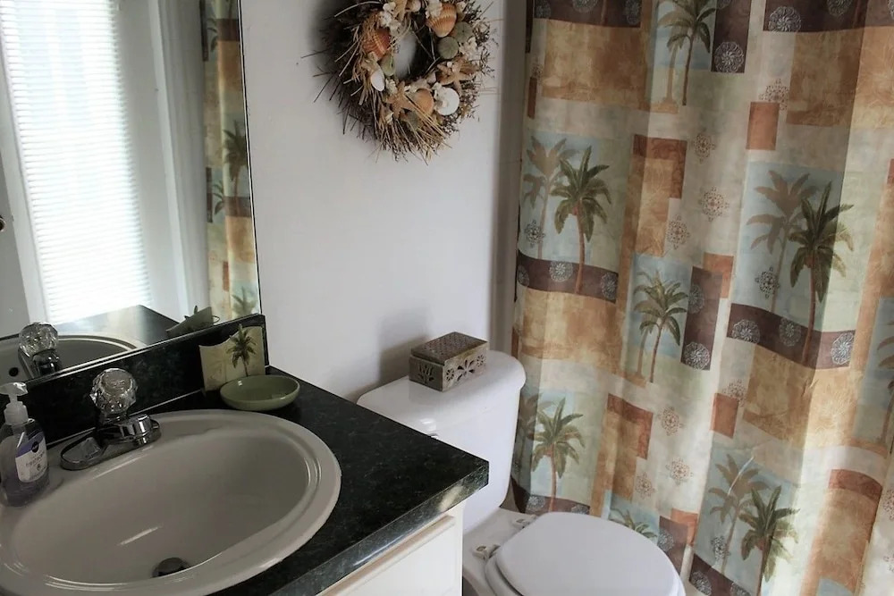 4 Bedroom Pool Home near Disney by Dreams VR