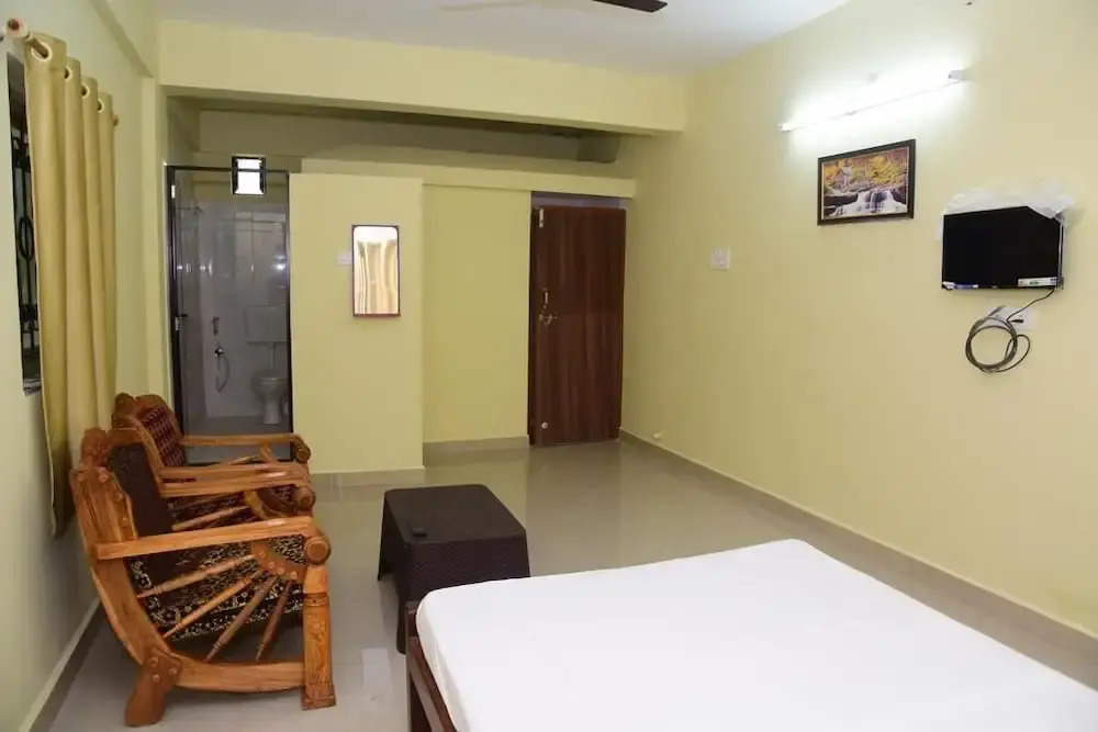 Nirvaah Room Siolim- Kitchenete