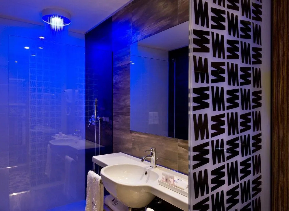 Viola Mhotel