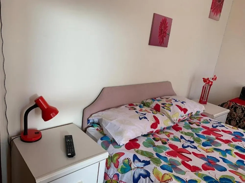 Busy Bee Guest House