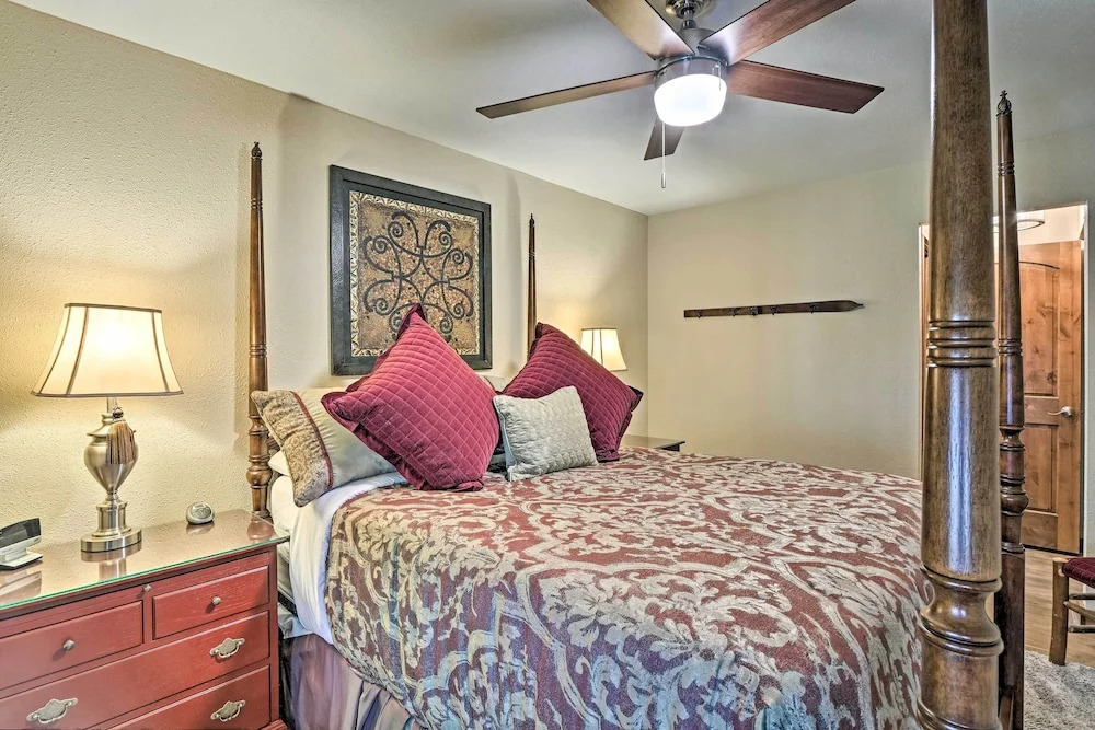 Breck Ski-in/ski-out Condo on Peak 8 w/ Patio