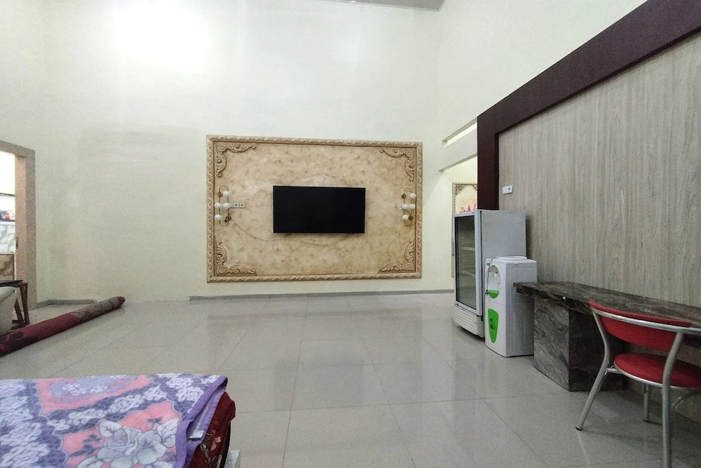 RedDoorz near Islamic Center Jambi