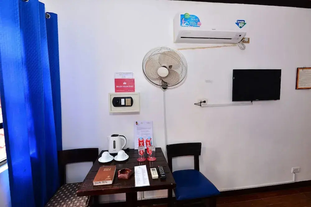 ZEN Rooms Station 2 Jetty Port Road
