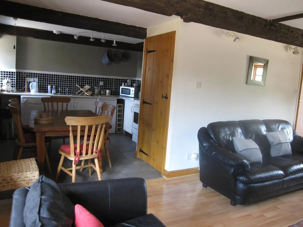Somerset Country Escape - Luxury barns with hot tubs