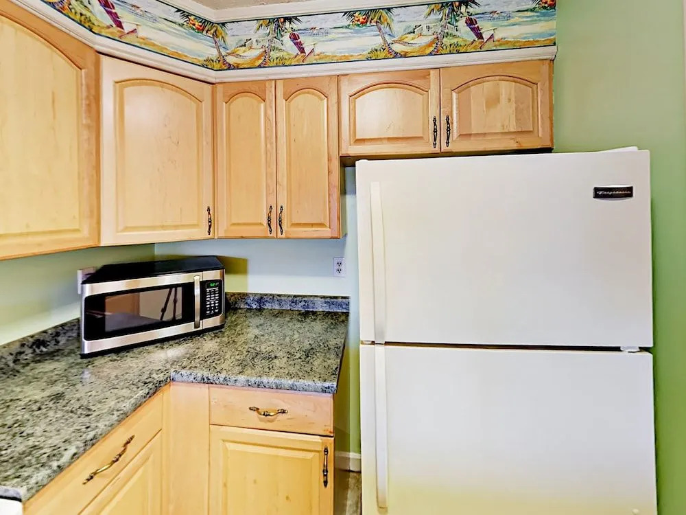Mariners Cov #235 Building D 2 Bedrooms 2 Bathrooms Condo