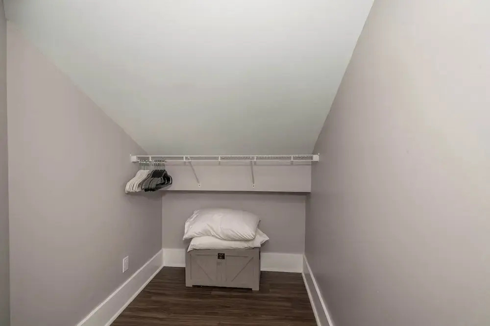 Heart of Mainstrasse Apt 4