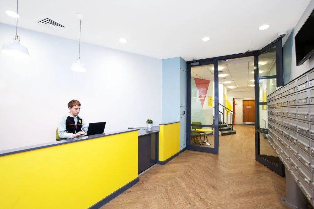 Modern Student-Only Studios by Angel High Street