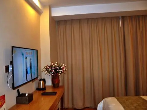 GreenTree Inn Golmud City Southern Suburb Express Hotel