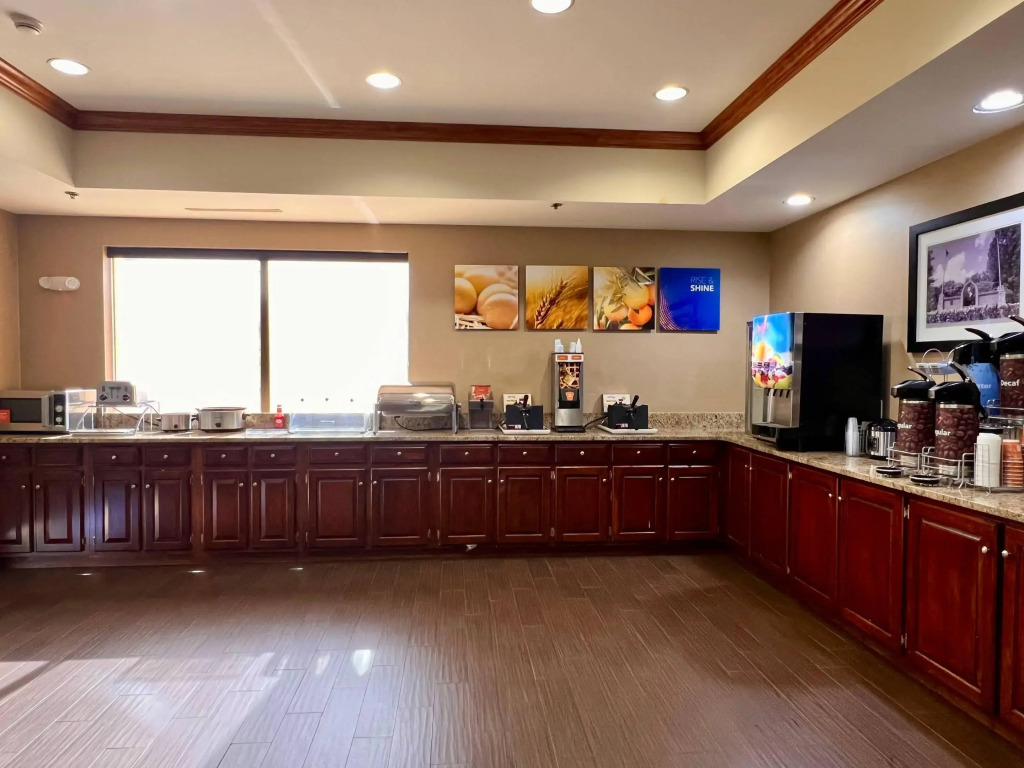 Comfort Suites Johnson City near University