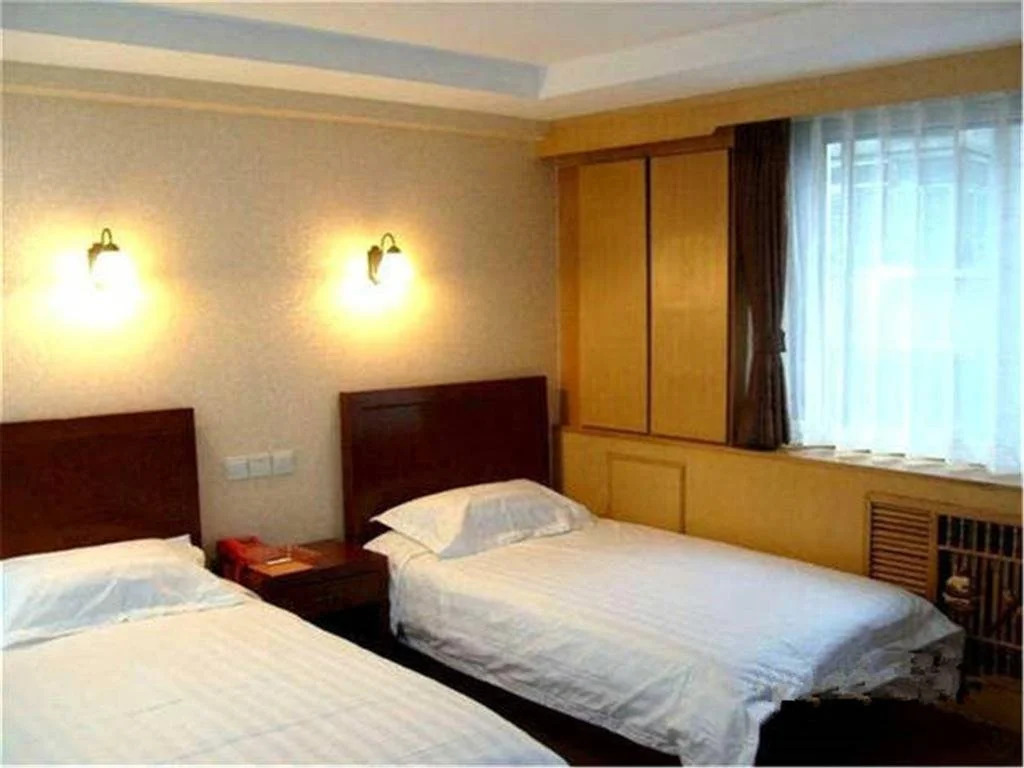 Chengde Huatang Hotel