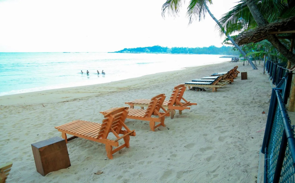 Ceylon Sea Hotel