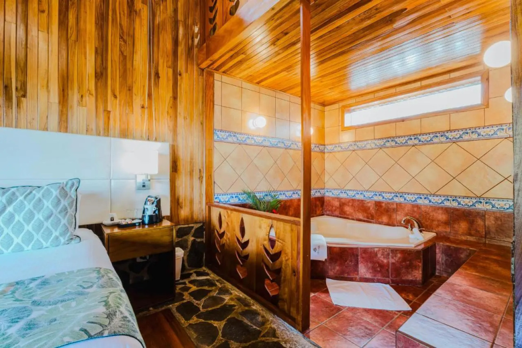Hotel Heliconia - Monteverde
