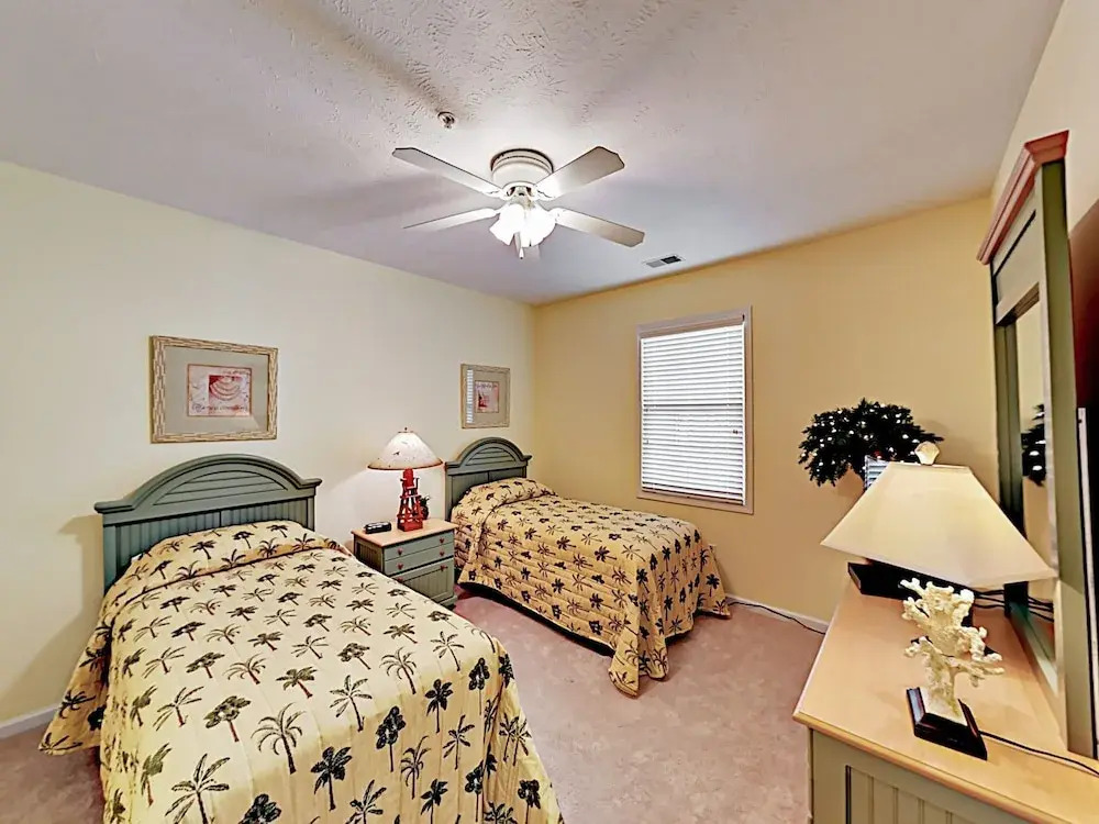 North Hillside Unit # 4222 - 2 Bedroom Condo